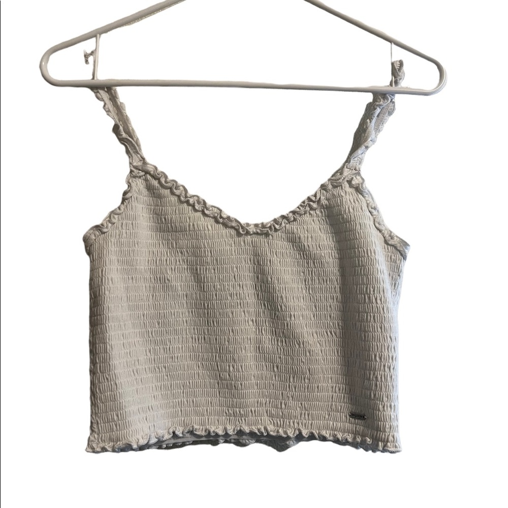 hollister lettuce crop top
